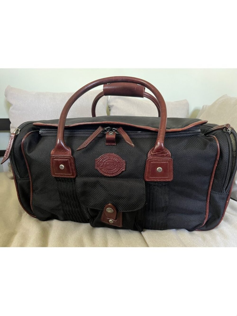 Filson Heritage Duffle Bag Black Ballistic Nylon Leather Trim Floatplane Passage